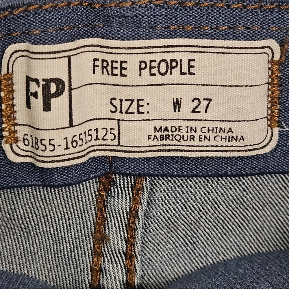 Free People Penny Pull On‎ Flare Jeans Medium Wash Blue High Rise Bell Bottom 27 - Picture 7 of 13